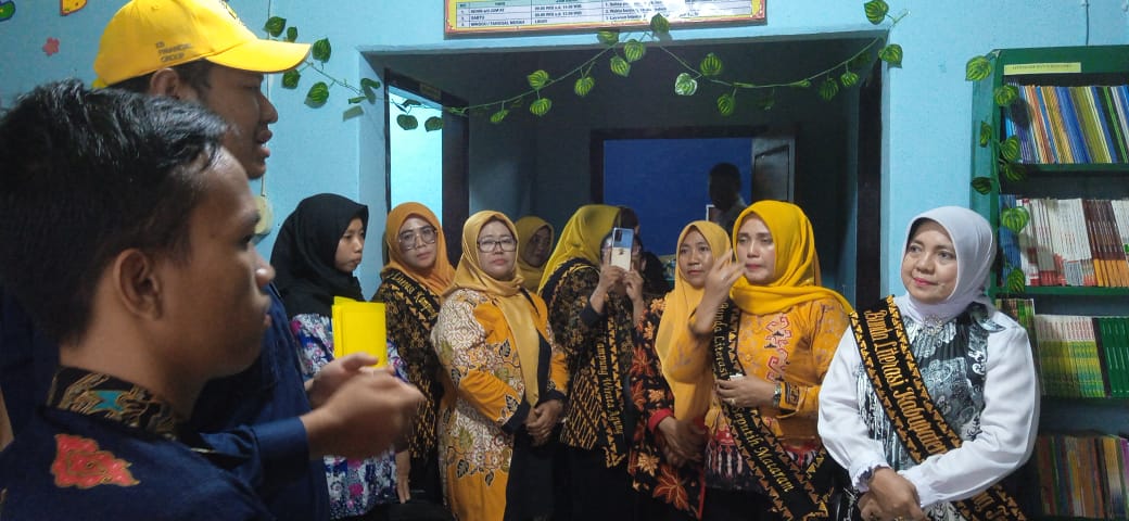 KUNJUNGAN BUNDA LITERASI KABUPATEN LAMPUNG TENGAH MARDIANA MUSA AHMAD